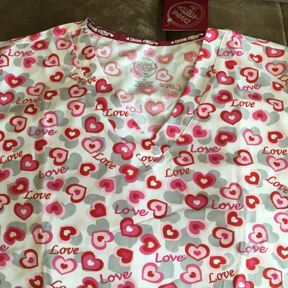Valentines heart scrub top